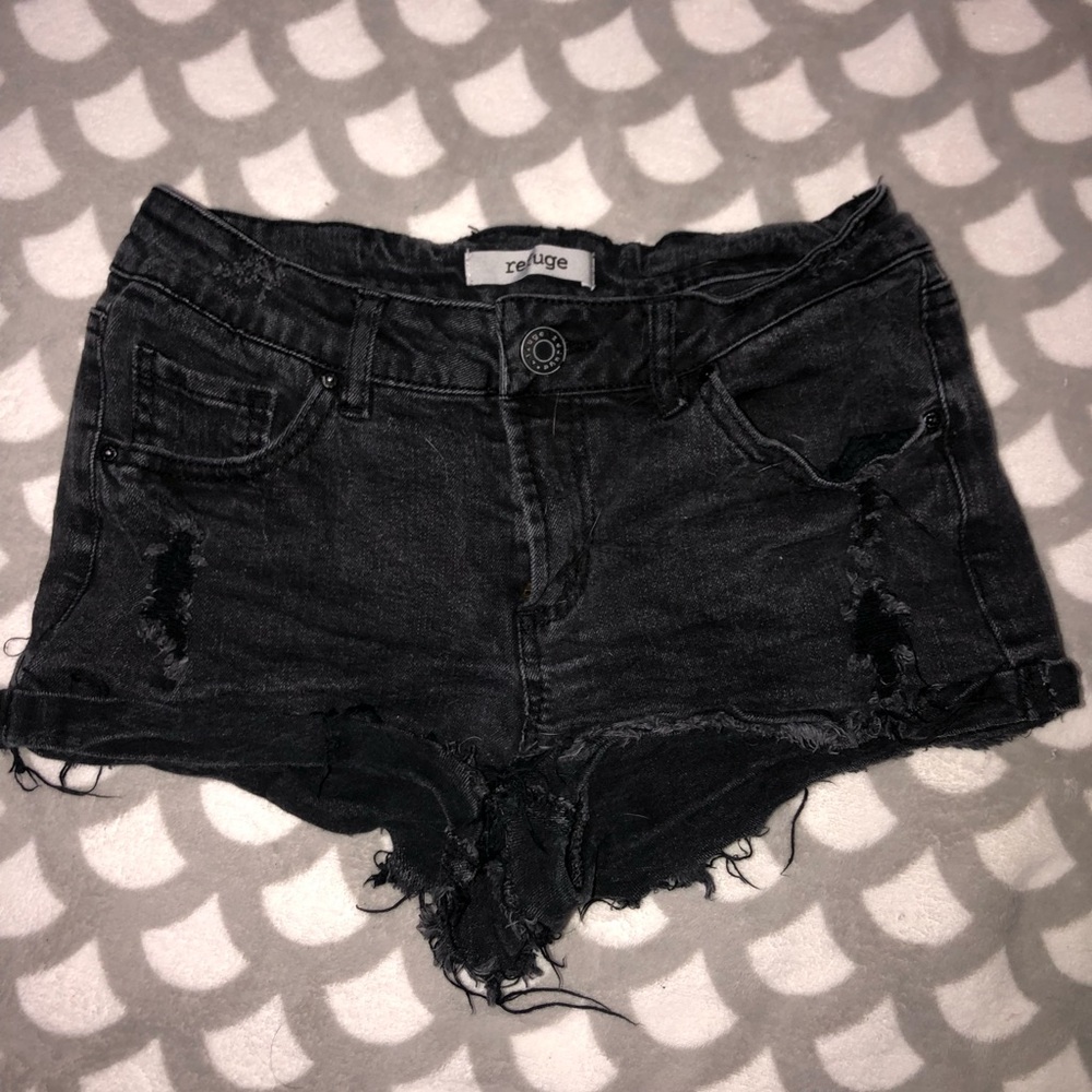 refuge distressed jean short shorts